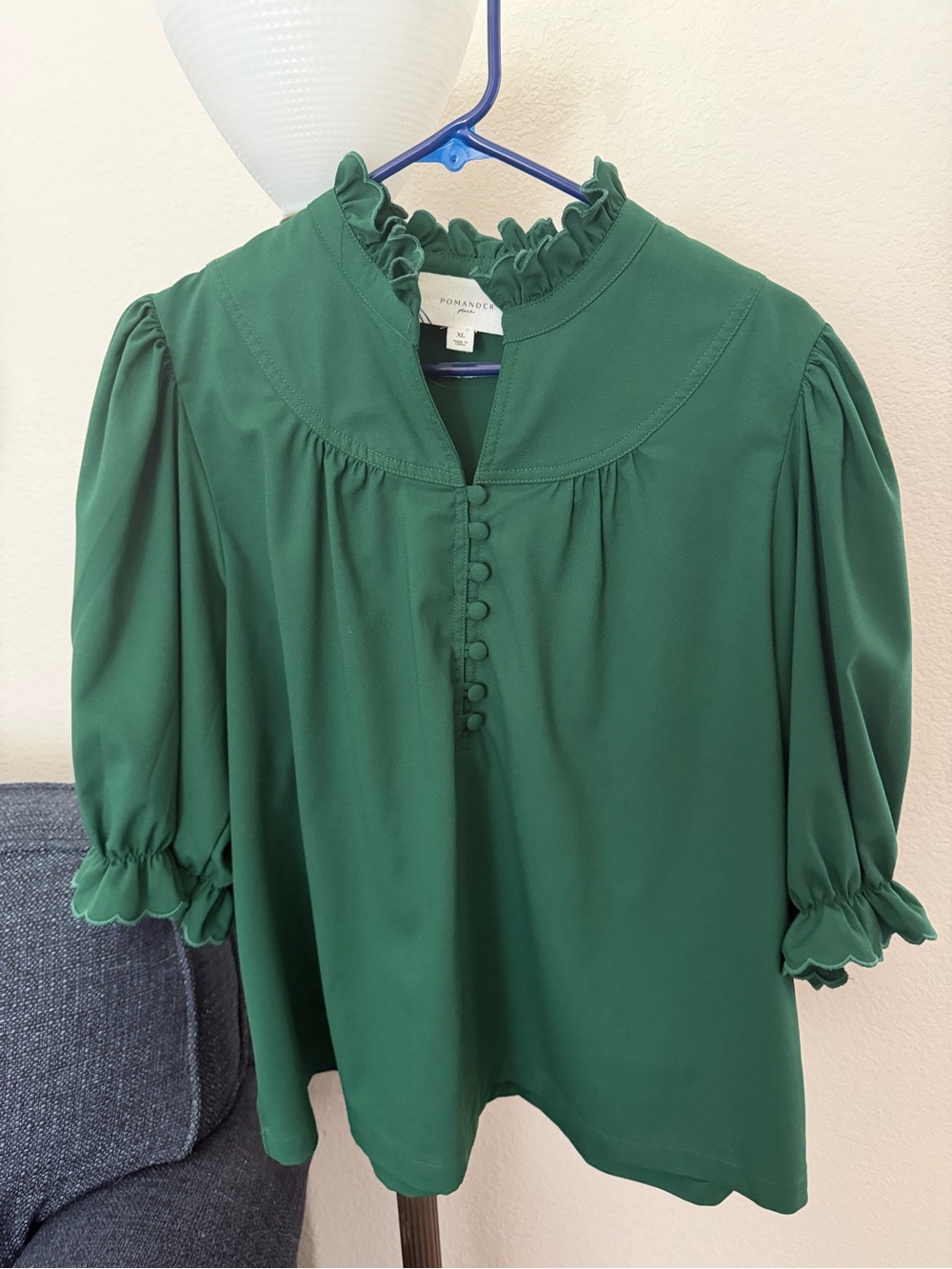 Tuckernuck Pomander Place Selena hunter green top XL